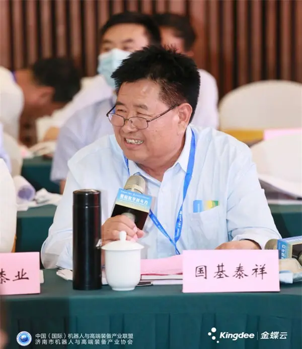 高端论坛指航向,产业合作谱新篇 ——机器人与高端装备产业技术交流大会暨高峰论坛在济南召开 高端论坛指航向,产业合作谱新篇 ——机器人与高端装备产业技术交流大会暨高峰论坛在济南召开