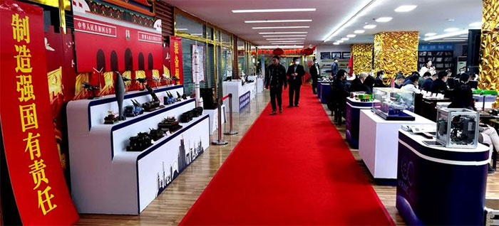 山东省政协原副主席李德强莅临机器人与高端装备协会总部考察