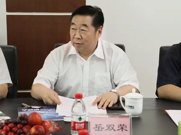 走进济南重工 观赏大国重器 走进济南重工 观赏大国重器