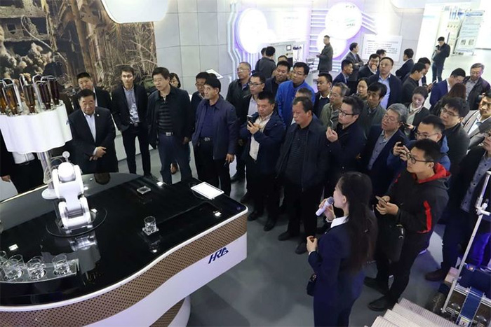 走进高端装备创新园,观赏国内前沿创新成果 走进高端装备创新园,观赏国内前沿创新成果