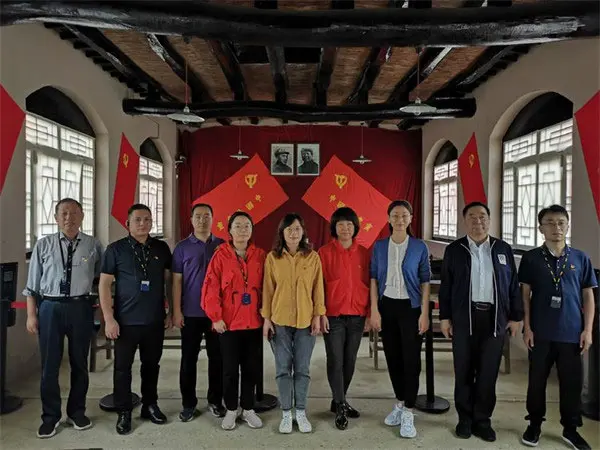 高端协会支部组织党员赴西柏坡学习 高端协会支部组织党员赴西柏坡学习