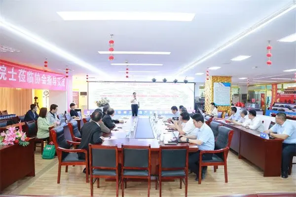 中国科学院院士陈十一校长到访机器人与高端装备协会