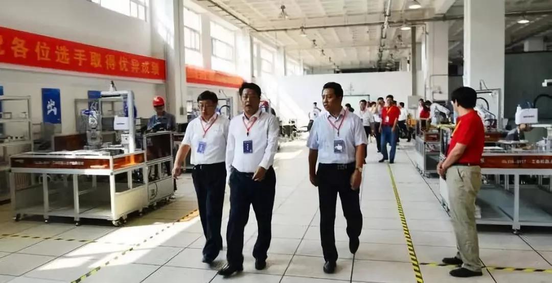 1727232876162842.jpg 1727232876162842.jpg