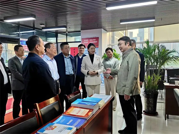 中共济南市委副书记杨峰到协会总部调研指导